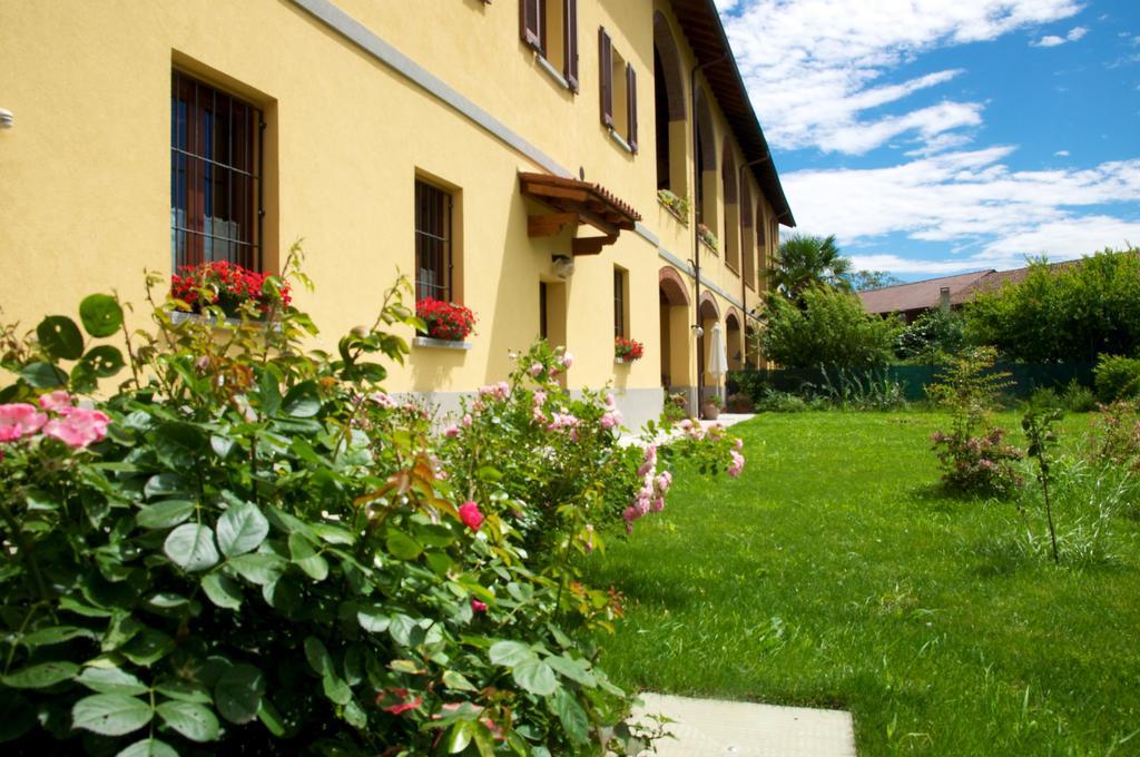 Cascina Delle Mele Bed and Breakfast Vittuone Εξωτερικό φωτογραφία