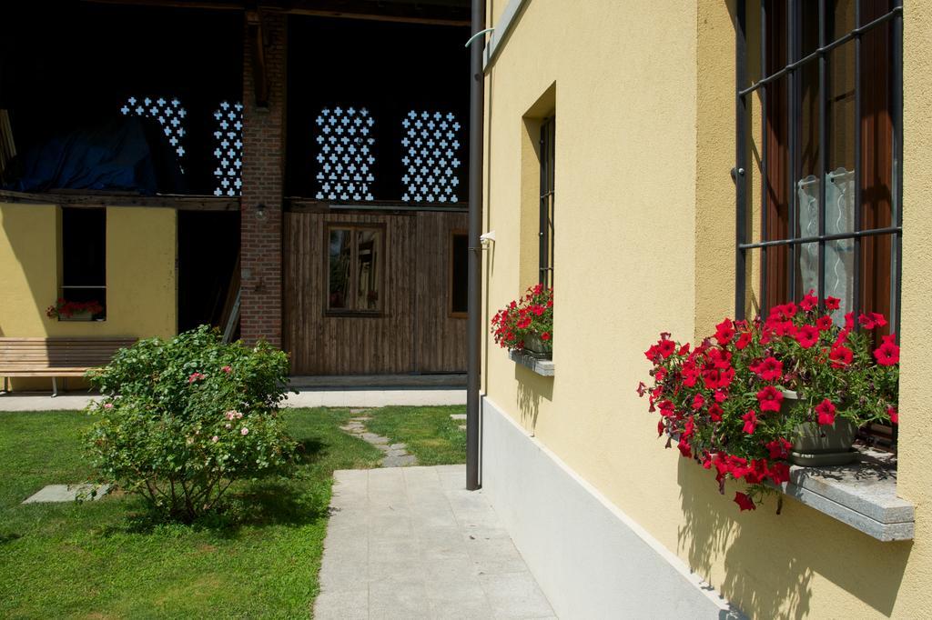Cascina Delle Mele Bed and Breakfast Vittuone Εξωτερικό φωτογραφία